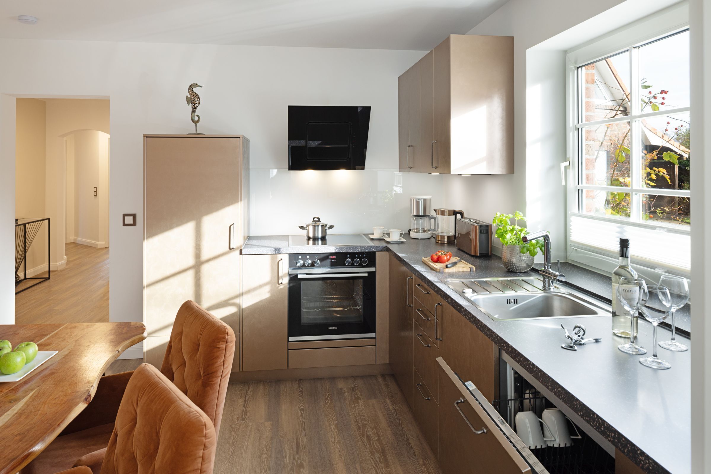 Réfrigérateur, four, plaque de cuisson, lave-vaisselle