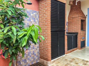Property grounds - Seochico Sobradinho: charm and coziness by the sea. Relax peacefully. (São Sebastião)