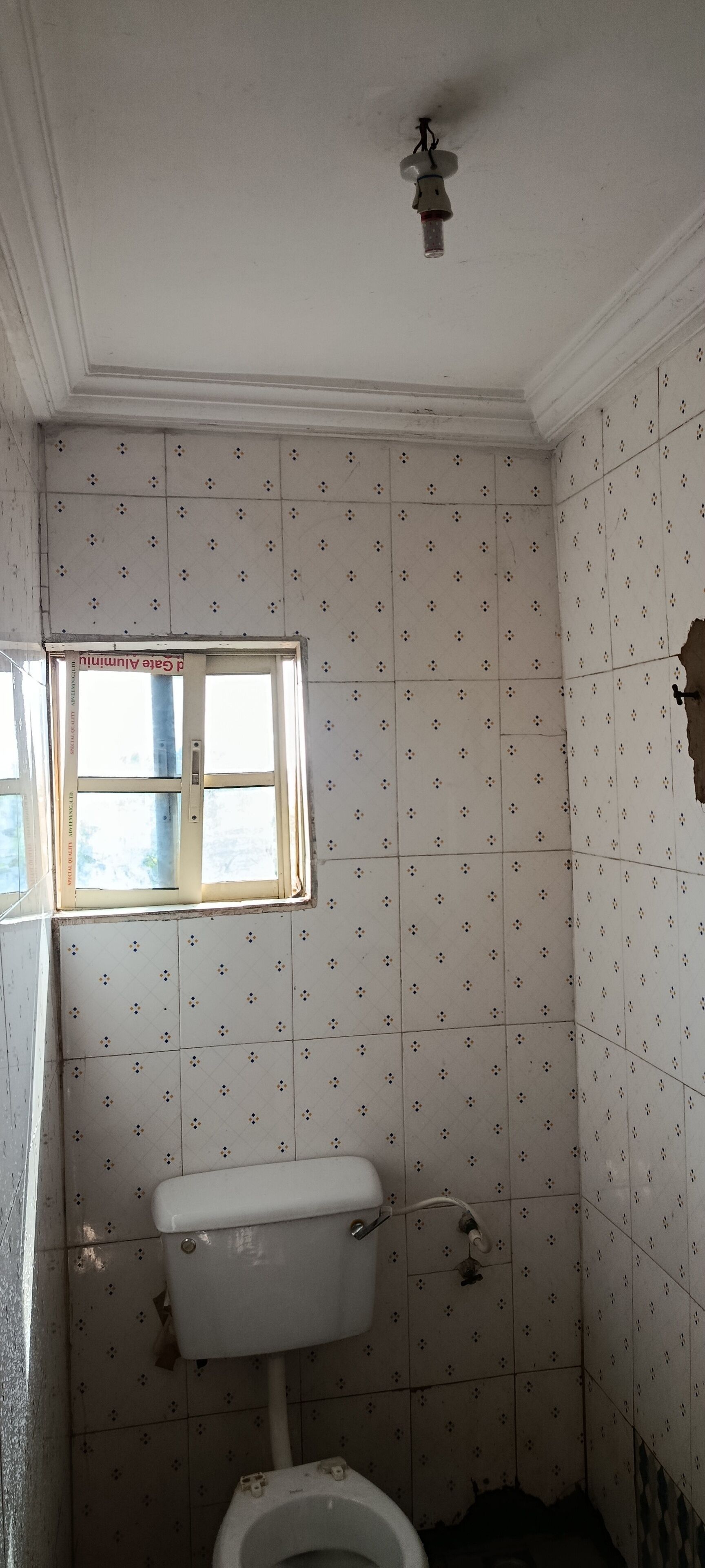 Toallas, jabón, papel higiénico