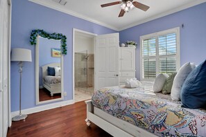 Ferros/tábuas de passar roupa, Wi-Fi de cortesia, roupa de cama