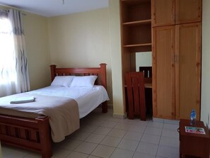 مساحة عمل للكمبيوتر المحمول وواي فاي مجانًا