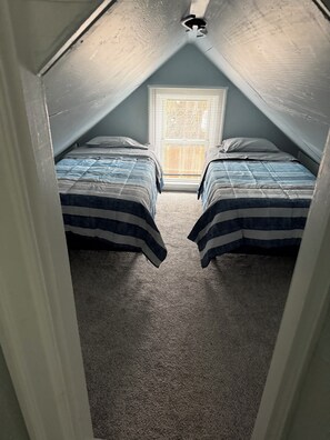 Strygejern/strygebræt, Wi-Fi, sengetøj