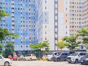 Selvstændig parkering (10000 IDR pr. dag)