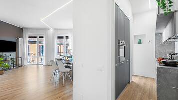 Appartement Familial, plusieurs chambres (Specchio Di Cielo Arona Center) | Cuisine privée