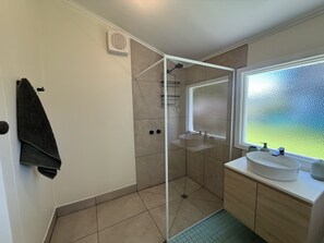 Bathroom - Yarck hotel  (Yarck)