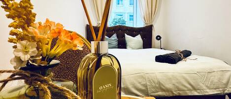 Basic Studio | Iron/ironing board, free WiFi