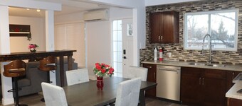 Guest Favourite 3BR Home | Walk Downtown | Parking