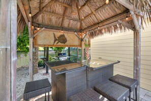 Terrace/patio - Saltwater Bliss by Beach Boutique Rentals (Holmes Beach)