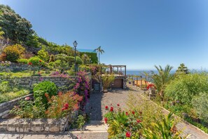 Property grounds - FLH Funchal Bay View Escape with Pool (Funchal)
