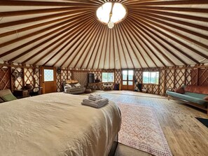 1 habitación, escritorio, wifi gratis y ropa de cama 