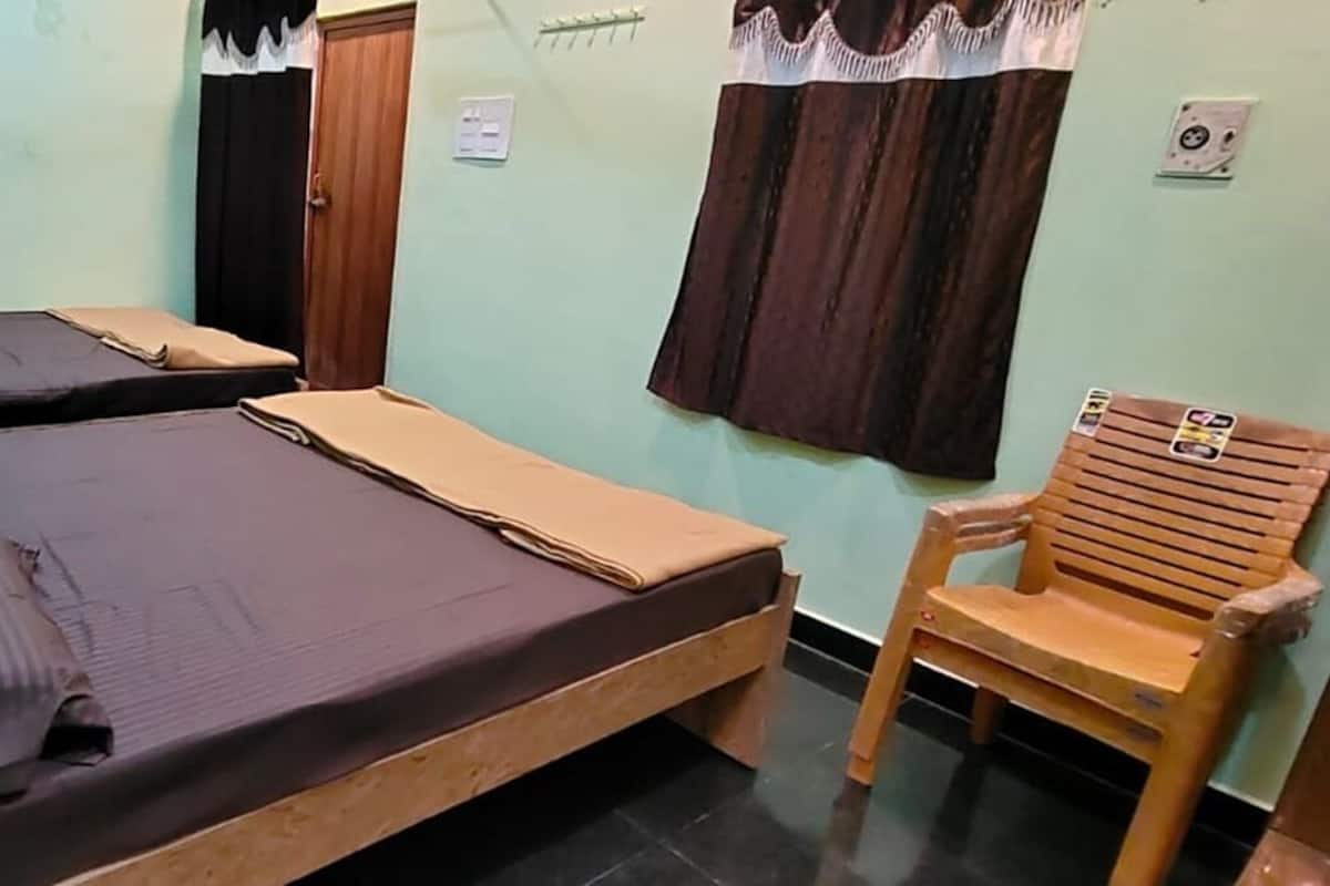 Suite, Hill View | Desk, free WiFi