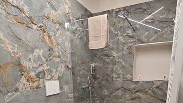 Romantic Room, 1 Queen Bed, Jetted Tub | Bathroom