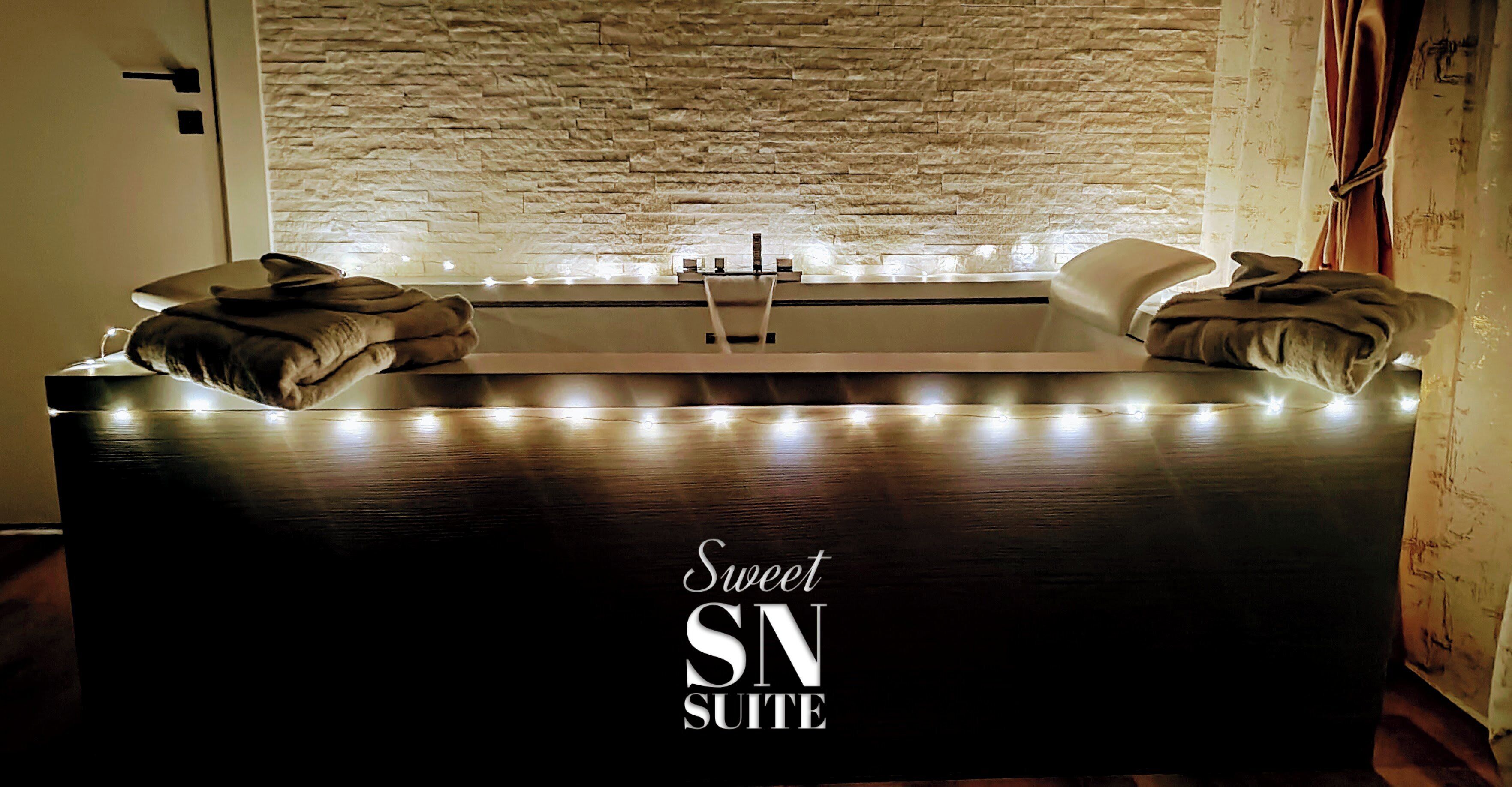 浪漫客房, 1 张大床, 按摩浴缸 | 按摩浴缸