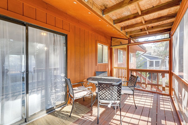 House (2 Bedrooms) | Interior - 2 Mi to Boardwalk! Bright Bethany Beach Home (Bethany Beach)