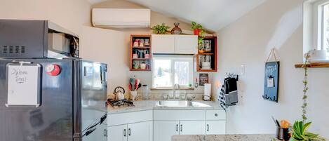 House (1 Bedroom) | Interior