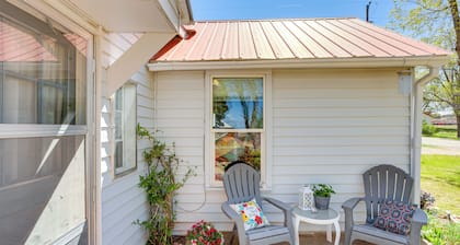 7 Mi to the Dolores River! Adventure-ready Cottage