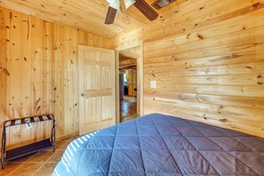 Rumah (4 Bedrooms) | Interior