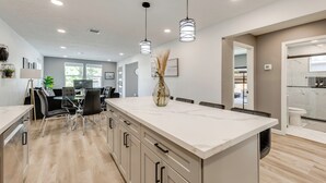House (3 Bedrooms) | Interior - Updated Home w/ Hot Tub in Houston's Northside! (Houston)