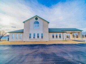 Exterior - Inviting Two-Queen Room Conveniently Close to Dining Spots (Texas County)