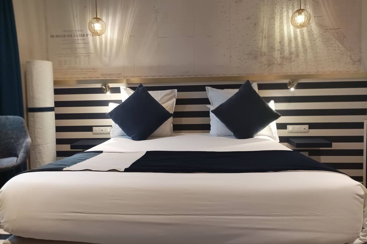 Chambre Triple vue mer | Desk, blackout curtains, soundproofing, free WiFi