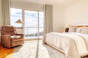 3 bedrooms, iron/ironing board, travel crib, WiFi (free) - Ponta do Sol Sea View, a Home in Madeira (Ponta do Sol)