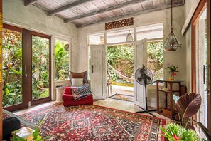 Interior - Barong Retreat Villa Ubud with Hammock Terrace, Garden & Koi Pond (Ubud)