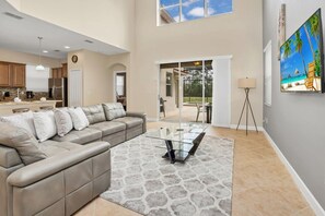 5 bedrooms, Internet - Spacious Family Home w Pool Hot Tub BBQ (Kissimmee)