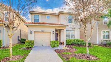 House | 5 bedrooms, Internet