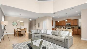 House | 5 bedrooms, Internet