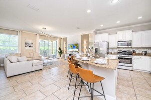 6 habitaciones y acceso a internet 