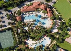 6 habitaciones y acceso a internet 