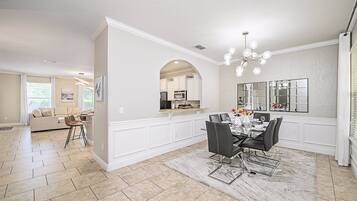 6 habitaciones y acceso a internet