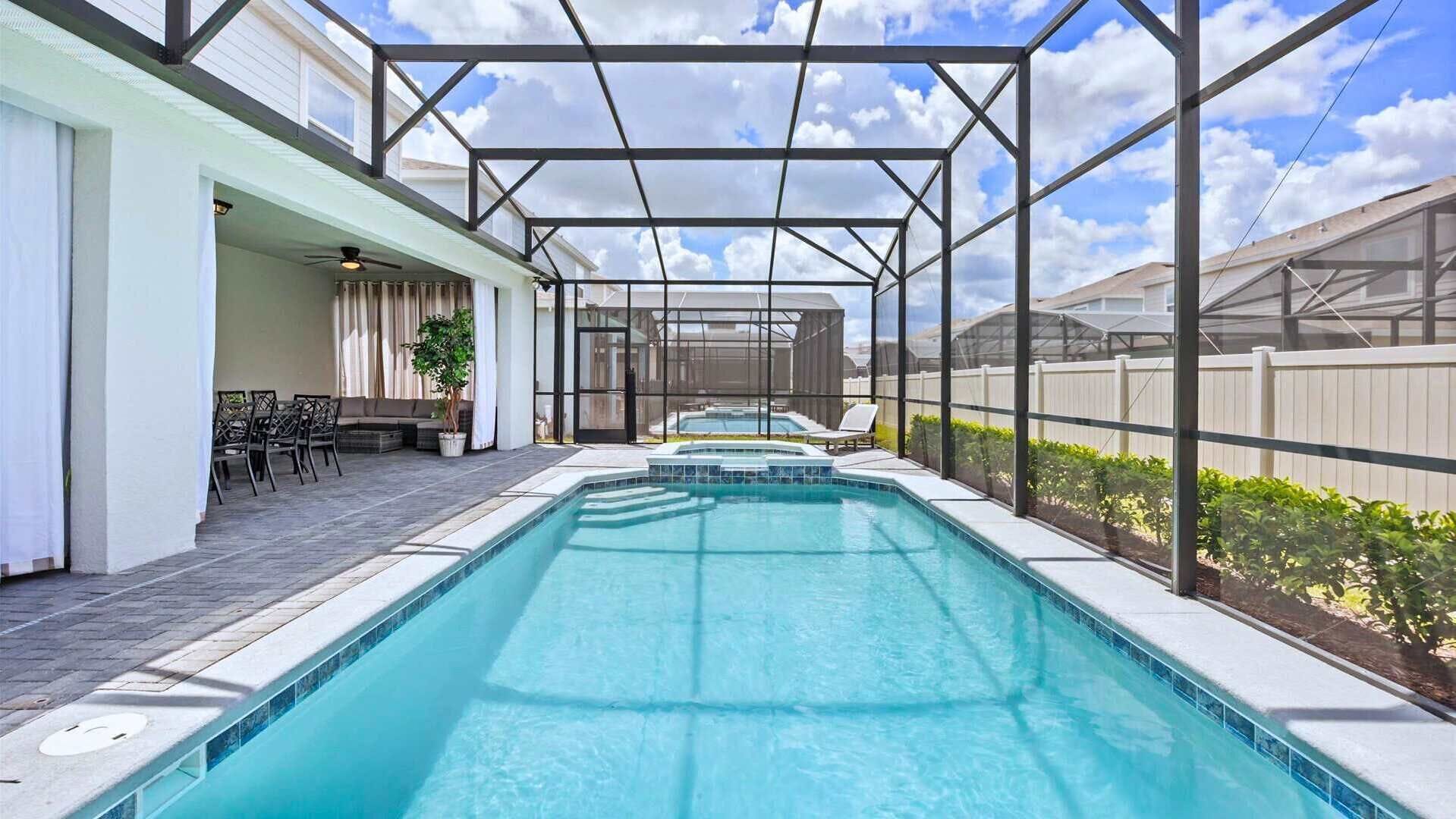 House | 10 bedrooms, Internet