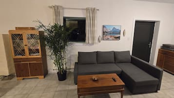 Smart TV, videojuegos y libros