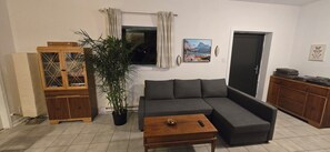 Smart TV, videojuegos y libros 