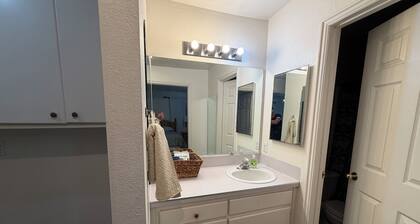 Secluded two bedroom Lehi apartment near I-15, apt #2