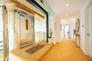 Interior entrance - Apartments Musala (Varna)