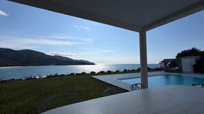 Pool - New villa in Corsica: total sea view, heated pool & panoramic jacuzzi (Calcatoggio)