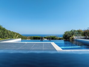 Udendørs pool