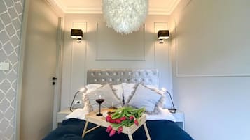 Luxury Apartment, Courtyard View | Blackout drapes, soundproofing, iron/ironing board, free WiFi
