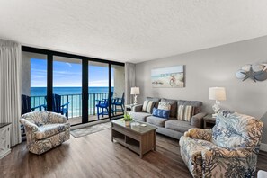 Smart TV - Stunning 8th Floor Beachfront Condo with Resort Amenities (Panama City Beach)