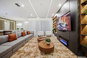 Unclassified image, 5 of 100, button - 6BR house with game room near Disney (Kissimmee)