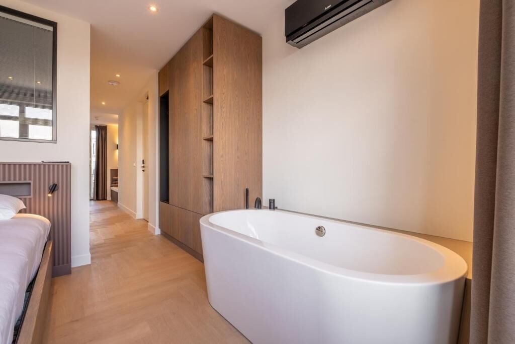 Luxury Apartment with Balcony and  Sauna | Caja de seguridad en la habitación, cortinas blackout y wifi gratis 