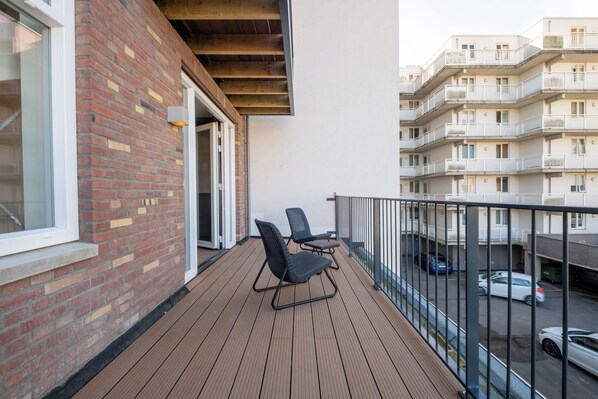 Luxury Apartment with Balcony and  Sauna | Terrasse/Patio