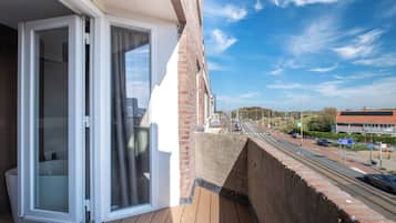 Luxury Apartment with Balcony and Sauna | Terrasse/Patio