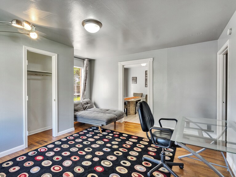 Charming 3-bedroom House In Central Pasadena Close To Everything! - Pasadena, TX