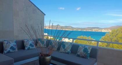 Beautiful apartment with sea view... every day a beautiful sunset.