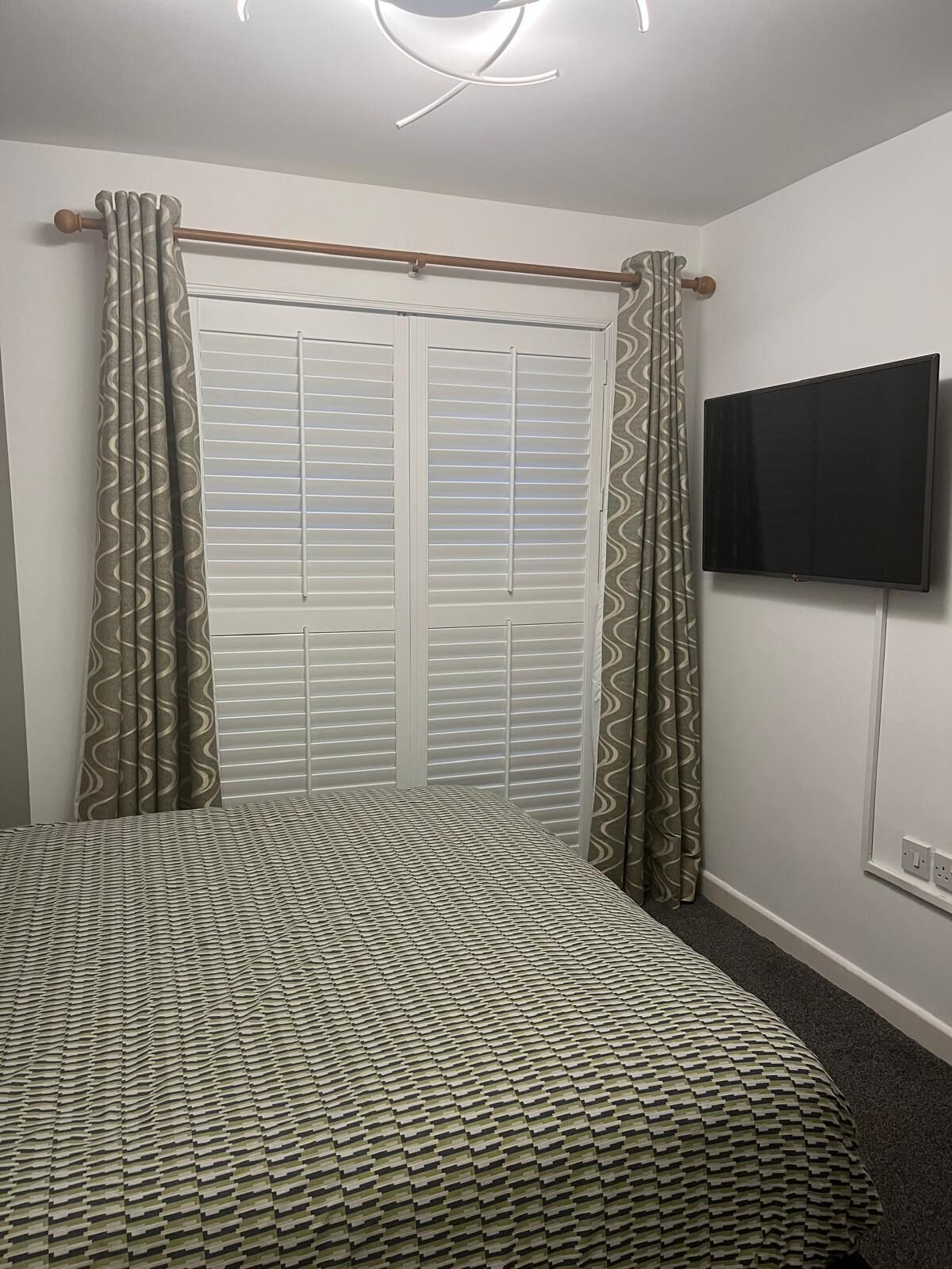 2 makuuhuonetta, silitysrauta/-lauta, ilmainen Wi-Fi, vuodevaatteet