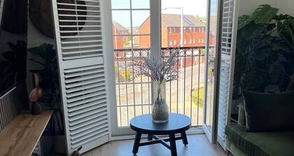 Modern 2 Bedroom Apartment