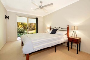 Room - Coolaroo Beach House - Rural Bliss by the Coast (Berry)